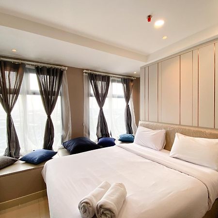 Simply And Comfortable 2Br Pollux Chadstone Apartment By Travelio Cikarang Esterno foto