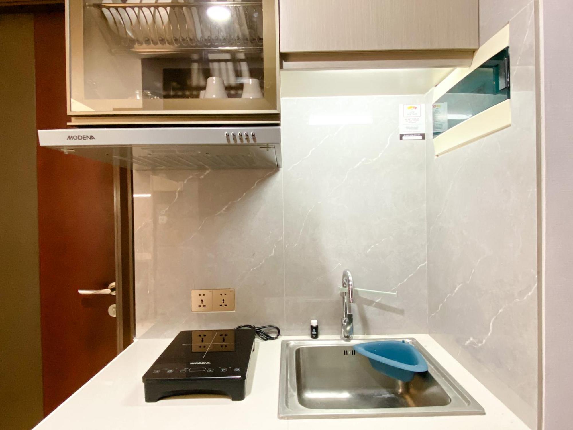 Simply And Comfortable 2Br Pollux Chadstone Apartment By Travelio Cikarang Esterno foto