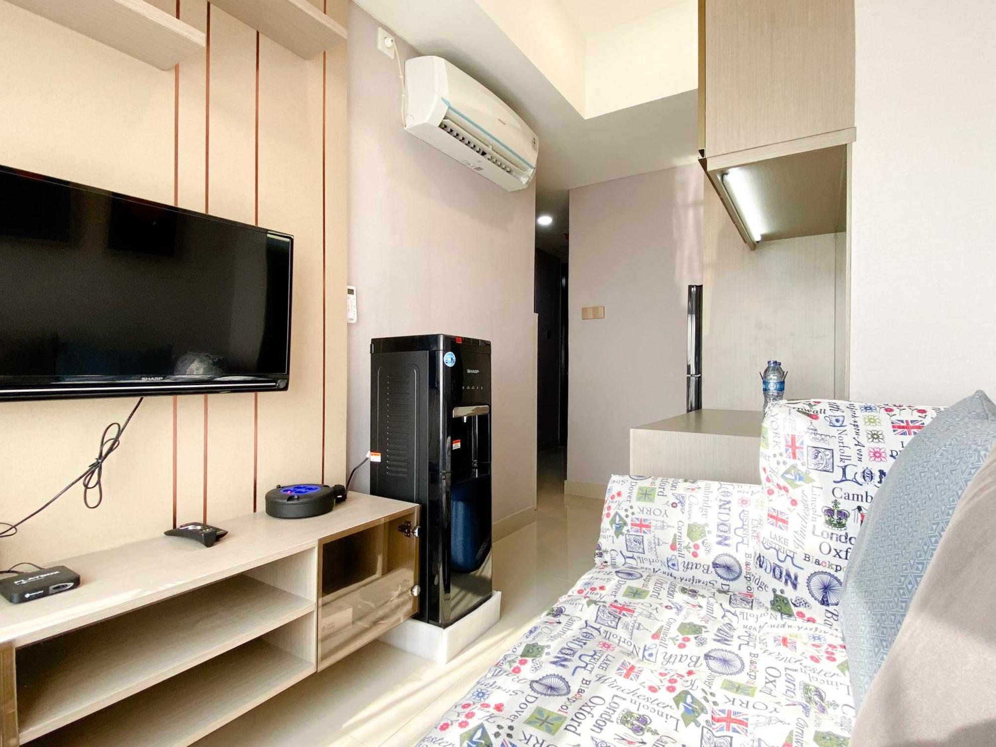 Simply And Comfortable 2Br Pollux Chadstone Apartment By Travelio Cikarang Esterno foto